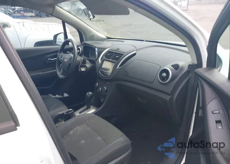 2015 Chevrolet Trax 1Fl z USA, uszkodzony, nr VIN 3GNCJKSB5FL243648